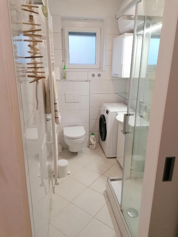 Apartma Ladinka Izola Eksteriør bilde